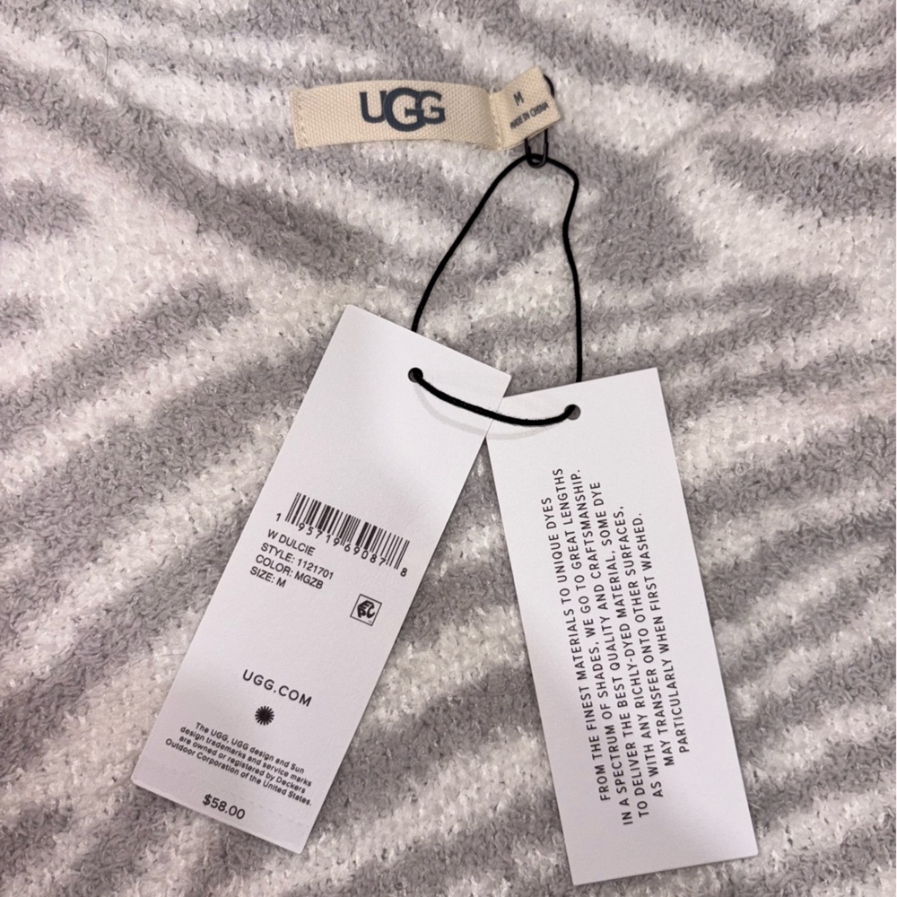 UGG Cream Zebra Pattern Tank Top - Picture 4 of 5